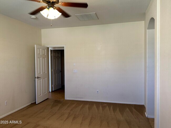 Building Photo - 15022 W Montecito Ave