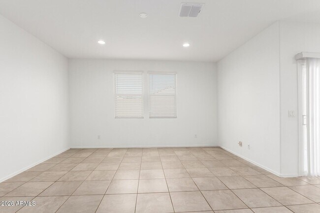 Building Photo - 1168 W Paradise Wy