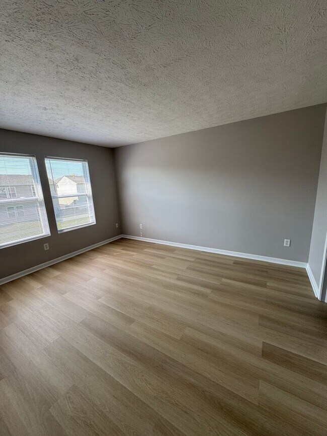 Building Photo - 4074 Lassen Ln