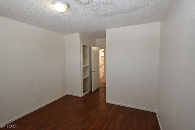 Building Photo - 2301 Stewart Ave