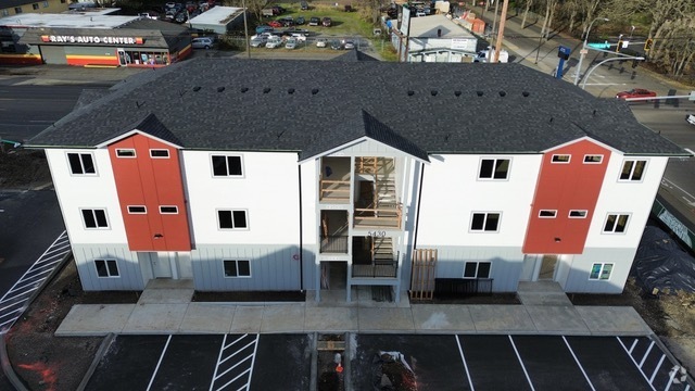 Building Photo - Swan Grove Apartments