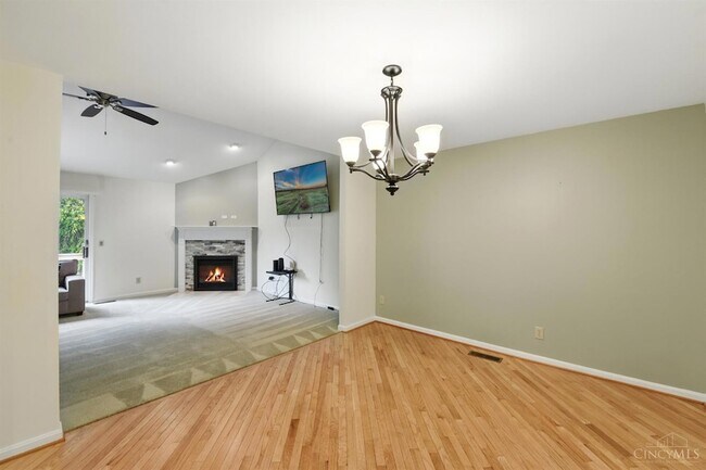 Building Photo - 5 Waterview Ct