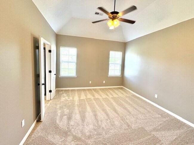 Building Photo - Now Leasing A 4 Bedroom 2 Bath Home In Horn Lake