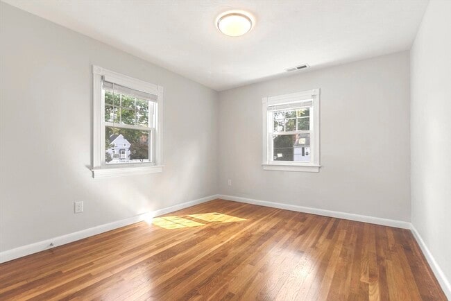Building Photo - 74 Heywood Ave
