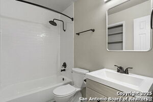 Building Photo - 7130 Elm Trail Dr