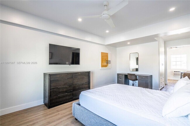 Building Photo - 1191 71st St