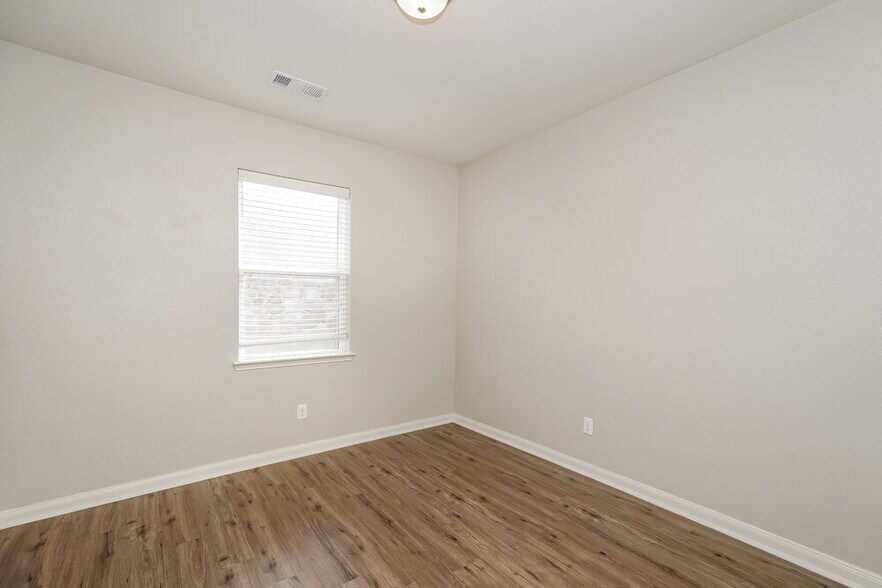 Building Photo - 4608 Conley Ln