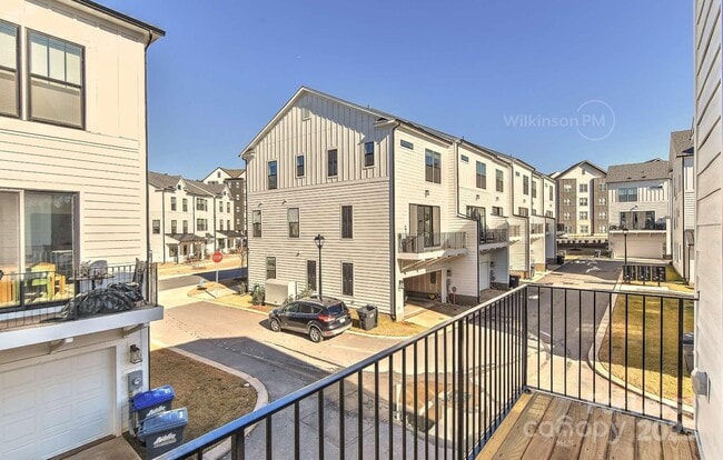 Building Photo - 12032 Storm Ln