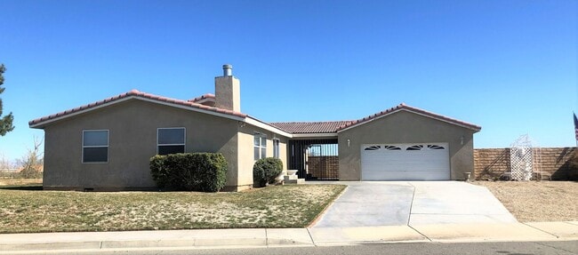 Building Photo - Coming Soon! Recently Remodeled Large Home!