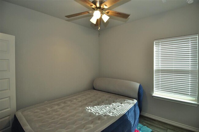 Building Photo - 13408 Latrobe Dr