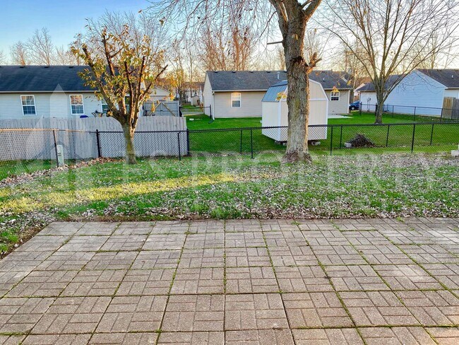 Building Photo - COMING SOON! Wonderful 3 Bedroom 2 Bathroo...