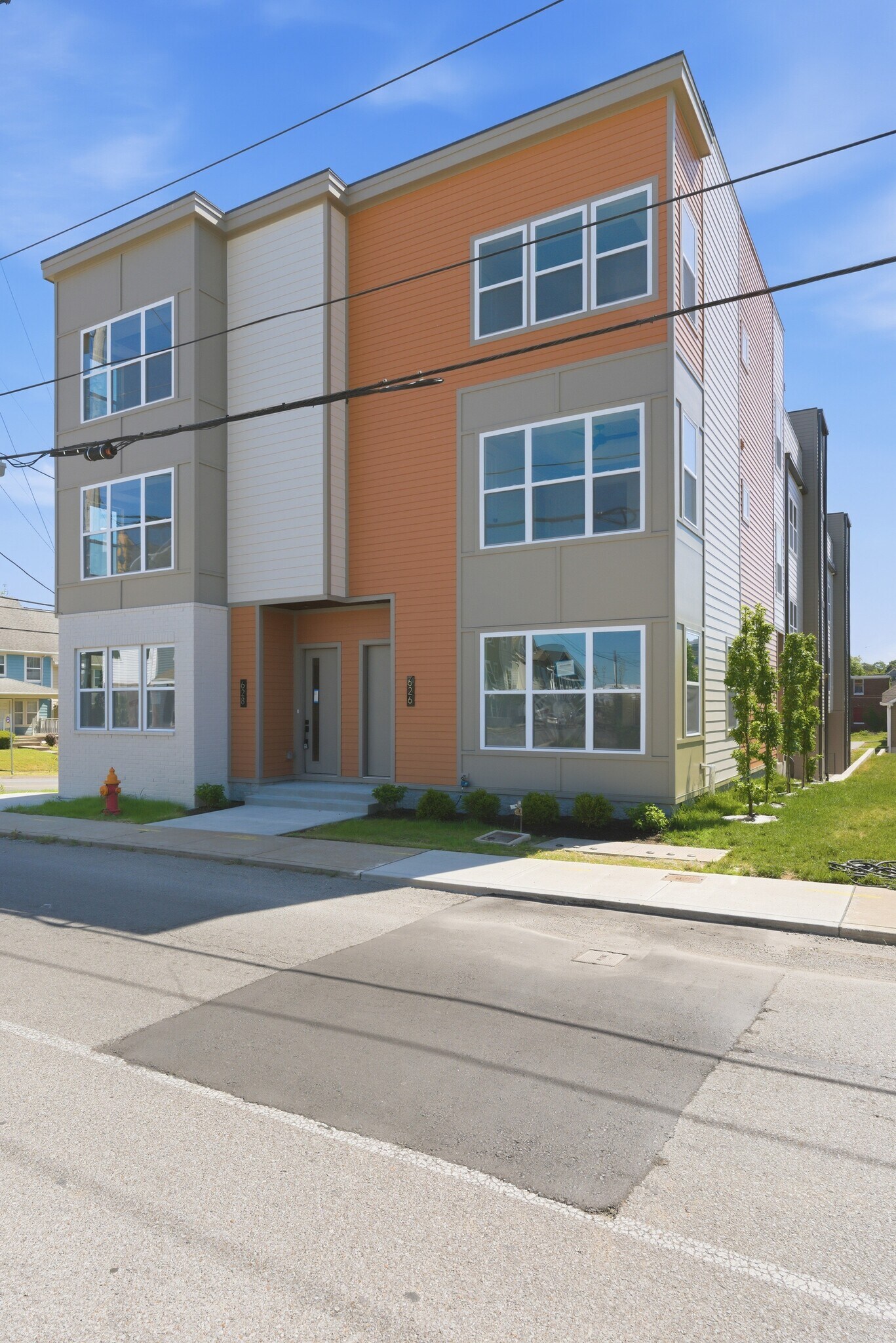 Building Photo - 626 40th Ave N