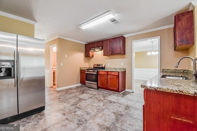 Building Photo - 6312 Selborn Dr SW