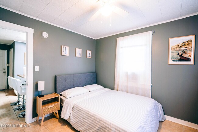 Building Photo - 13 Decatur Ave