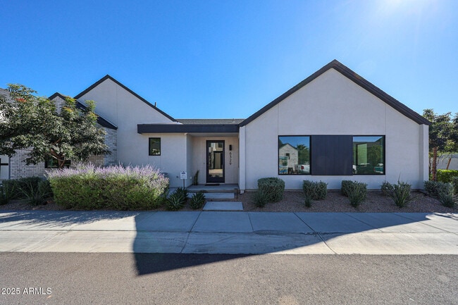Primary Photo - 6329 N 10th Dr