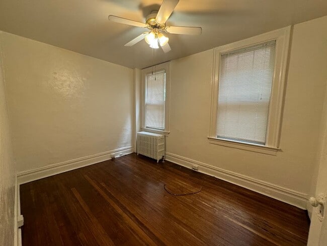 Building Photo - Wonderful First Floor Property!