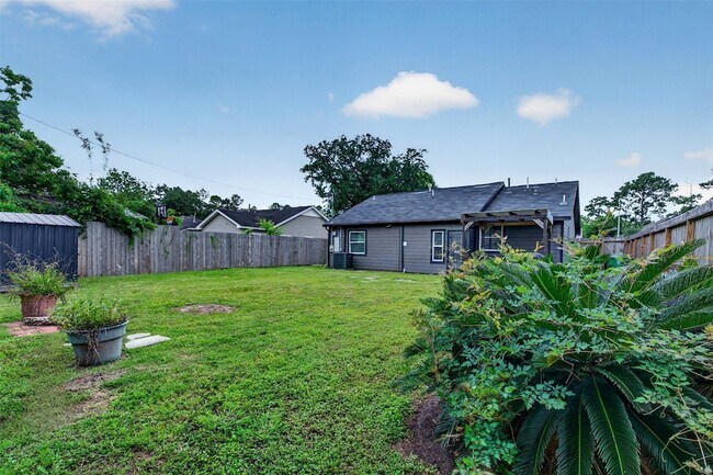 Building Photo - 3863 Arbor St