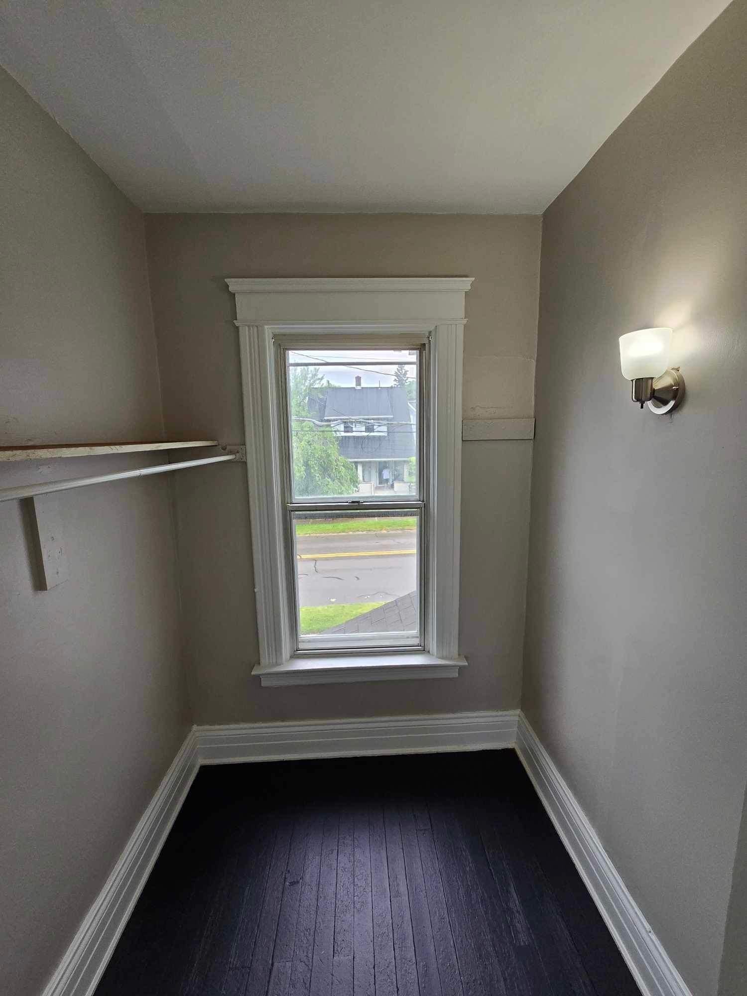 Building Photo - 336 W 29th St