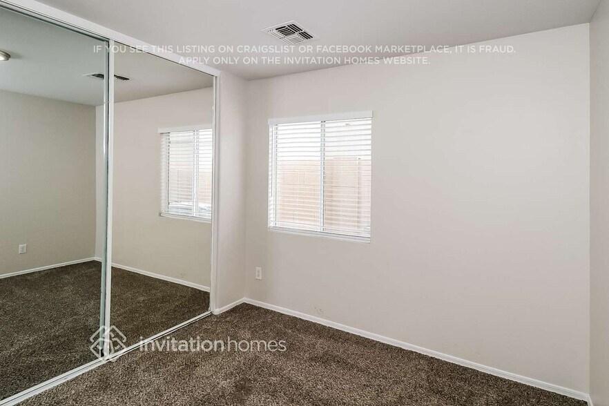 Building Photo - 11538 W Palo Verde Ave