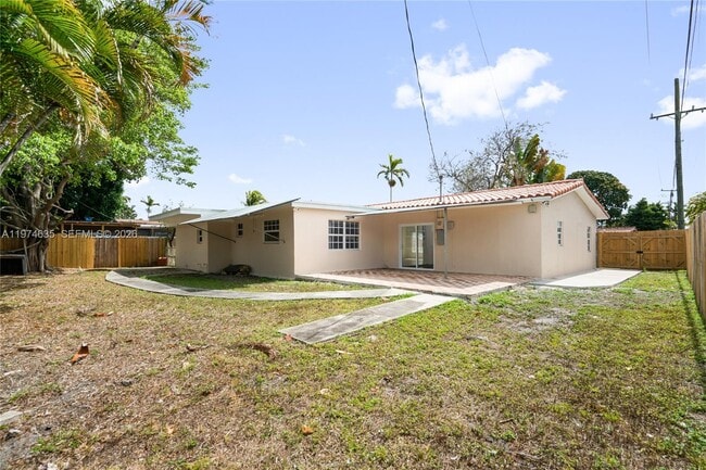 Building Photo - 1381 W 63rd St