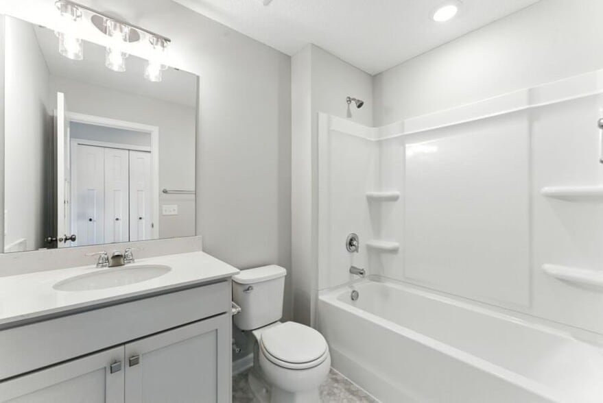 Building Photo - 1541 Traverse Ln