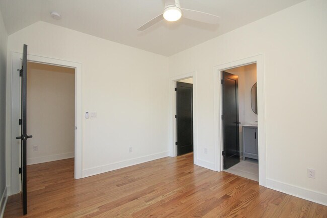 Building Photo - 1110 Greenleaf Ave