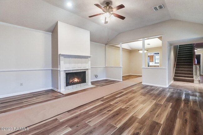 Building Photo - 101 Chateau Pl