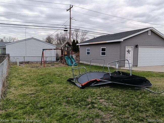 Building Photo - 15730 Anthony St