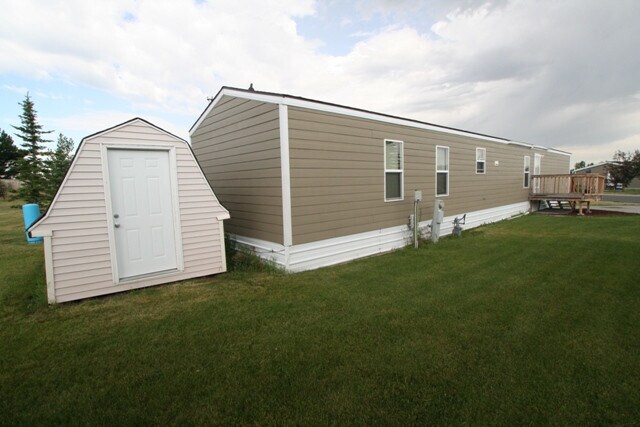 Building Photo - 2732 Donna Ave