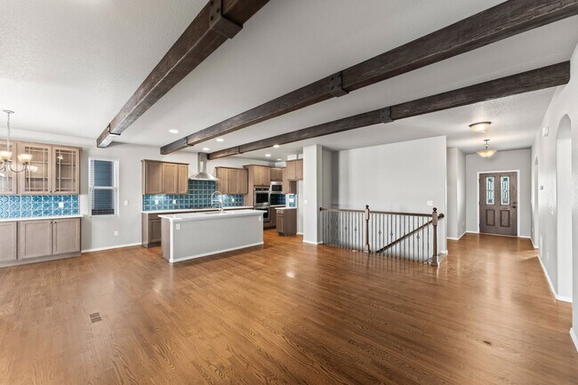 Building Photo - Beautifully Updated 4-Bedroom Home with Op...