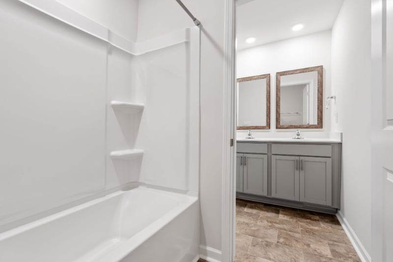 Building Photo - 121 Bayridge Rd