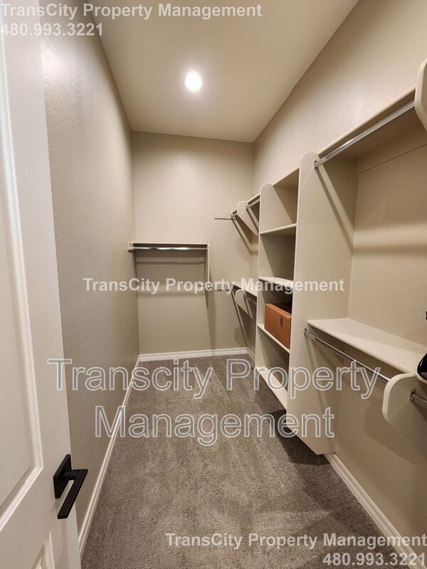 Building Photo - 3558 E Arabian Dr