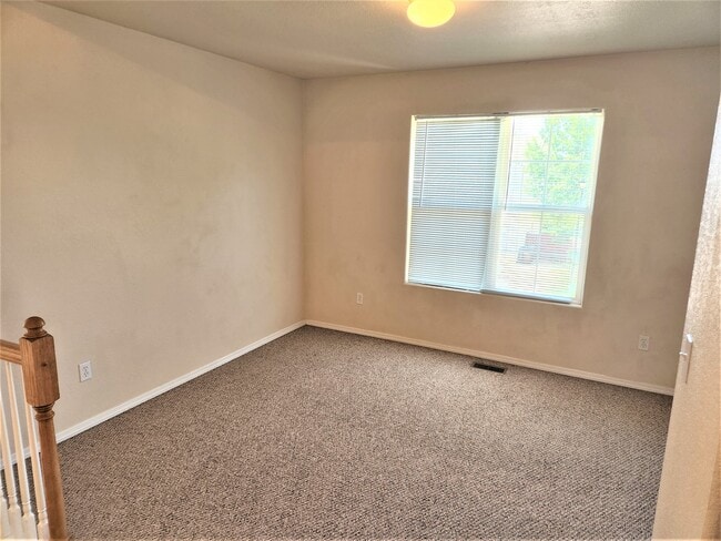 Building Photo - 796 Ridgebury Pl