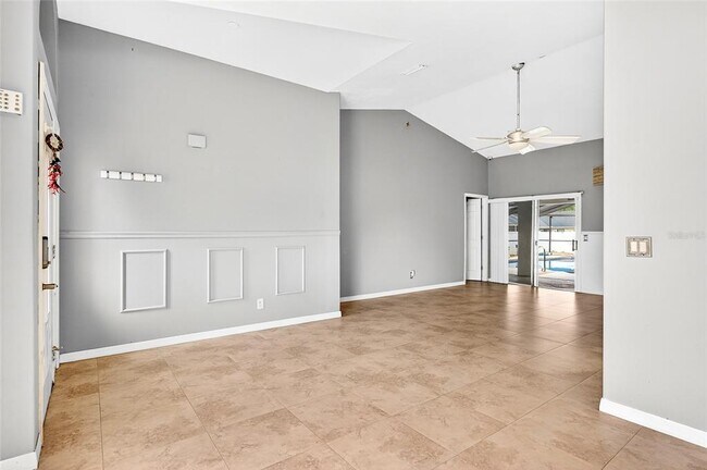 Building Photo - 7839 SW 63rd Ave Rd