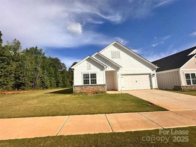 Primary Photo - 6701 Star Dr