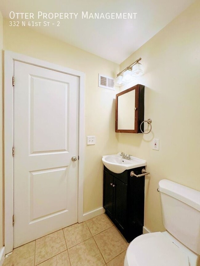 Building Photo - 332 N 41st St