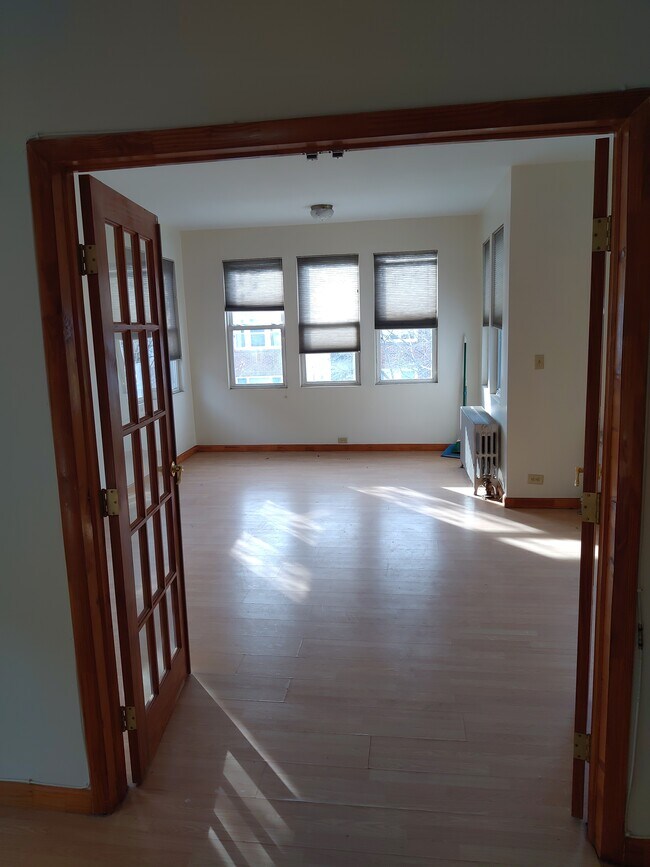 Building Photo - 6805 Narrows Ave