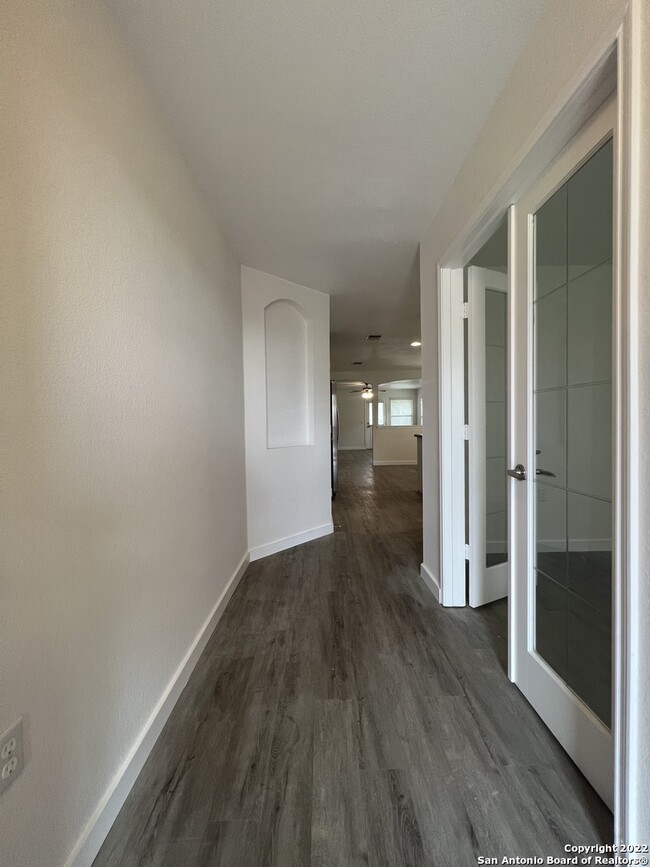 Building Photo - 9116 China Rose Dr