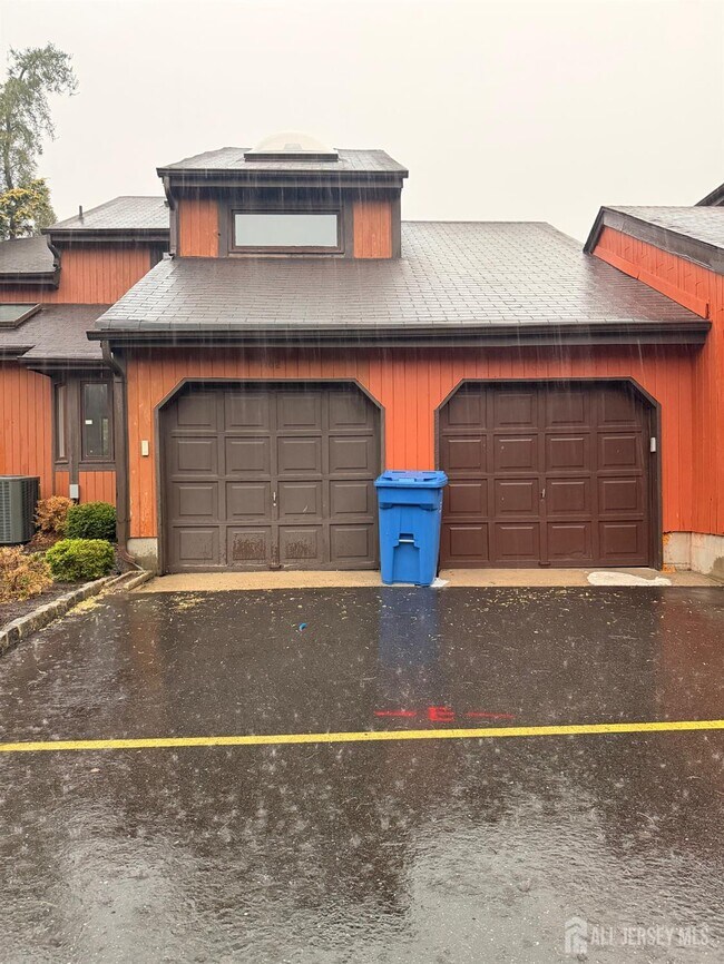 Building Photo - 100 Riverbend Dr