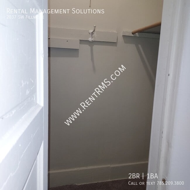 Building Photo - 2037 SW Fillmore-