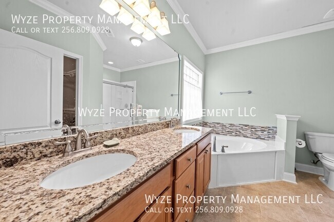 Building Photo - 410 Creekwater Cir