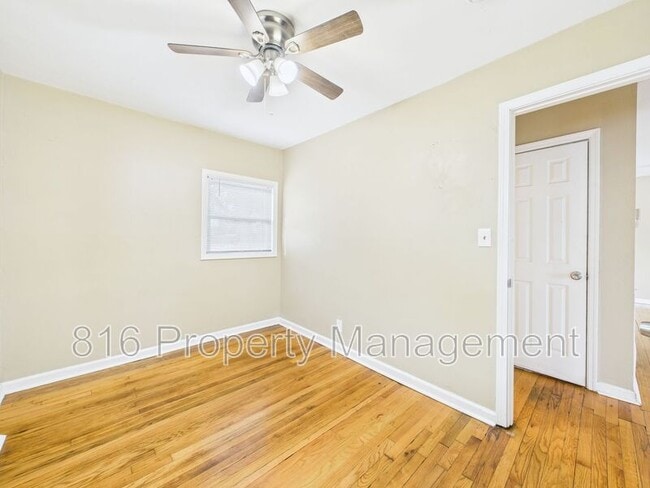 Building Photo - 3716 Mersington Ave