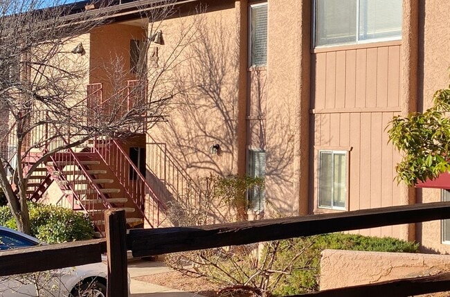 Building Photo - CONDO - WEST SEDONA - TIERRA SIENNA