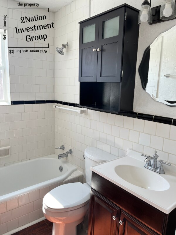 Building Photo - 2924 Pioneer Ave