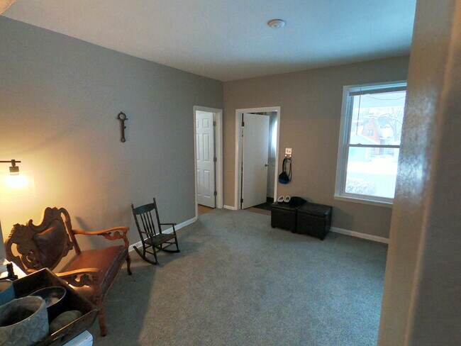 Building Photo - 2743 S Clement Ave