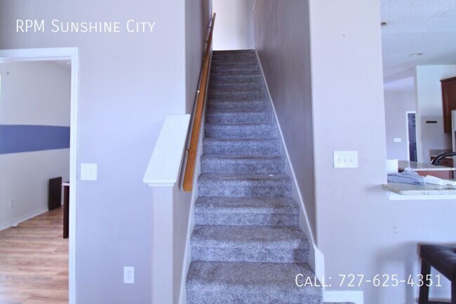 Building Photo - 11129 Creek Haven Dr