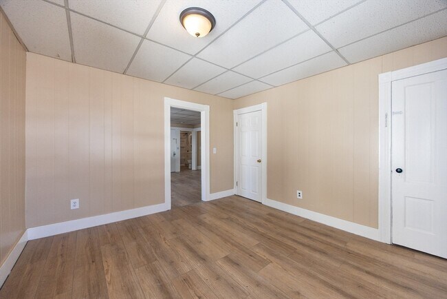 Building Photo - 28 Richmond St