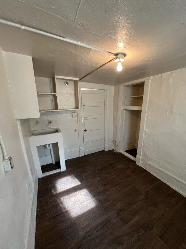 Building Photo - 1100 Myrtle Ave