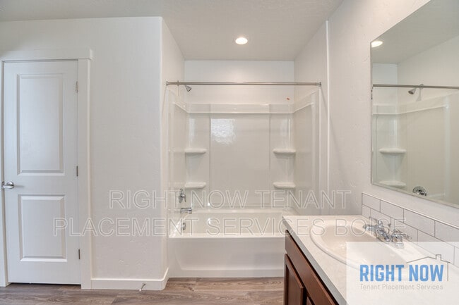 Building Photo - 5505 E Bollo St