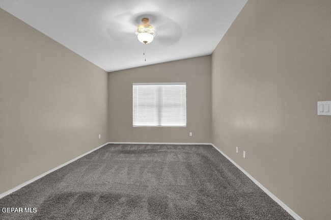 Building Photo - 12032 Mesquite Thorn Dr